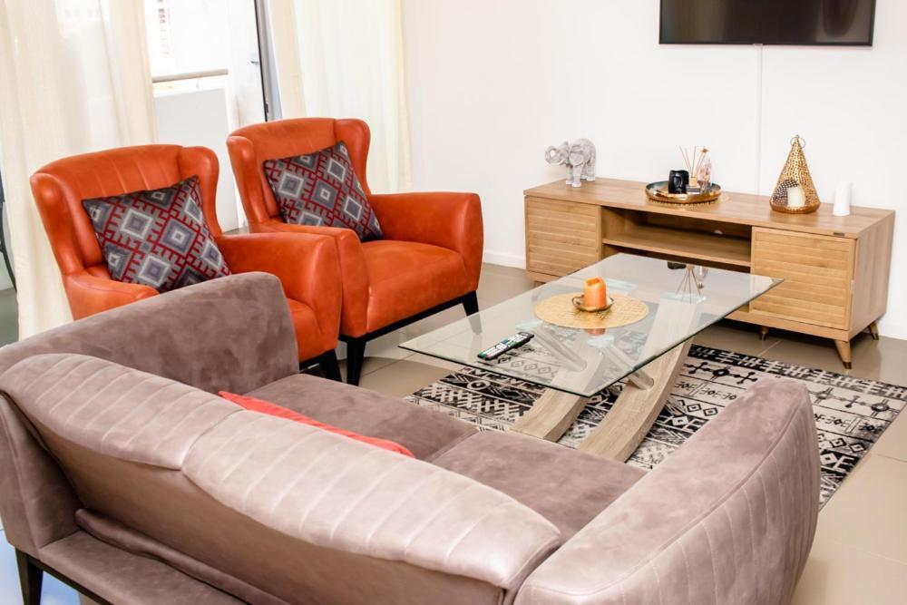 Urban Oasis Apartments At Freedom Plaza วินด์ฮุก ภายนอก รูปภาพ