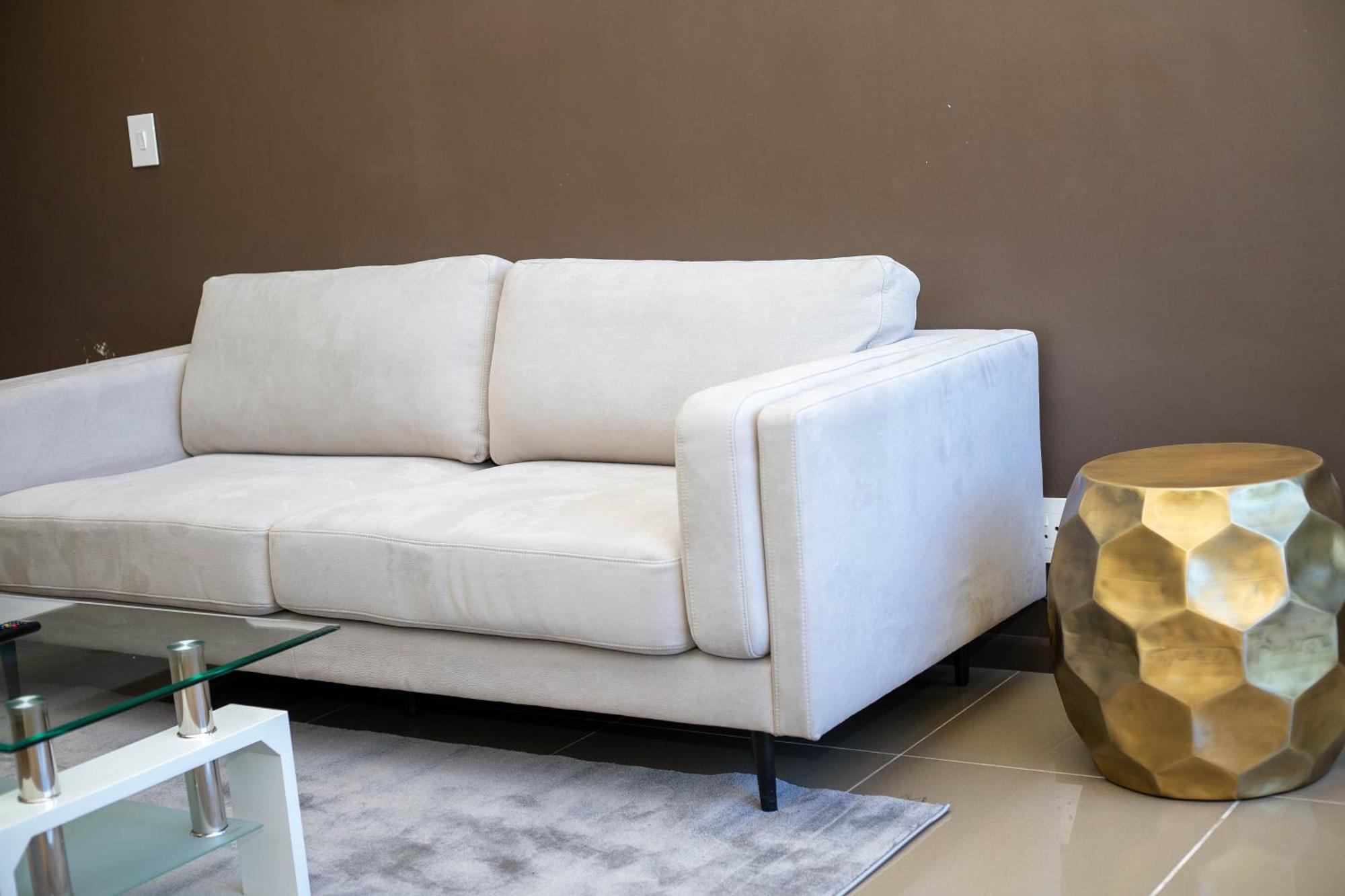 Urban Oasis Apartments At Freedom Plaza วินด์ฮุก ภายนอก รูปภาพ