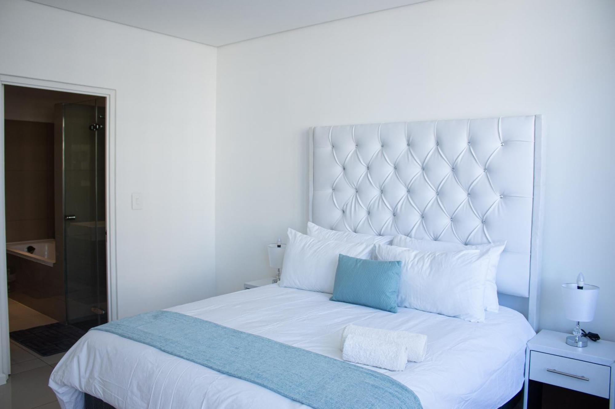Urban Oasis Apartments At Freedom Plaza วินด์ฮุก ภายนอก รูปภาพ
